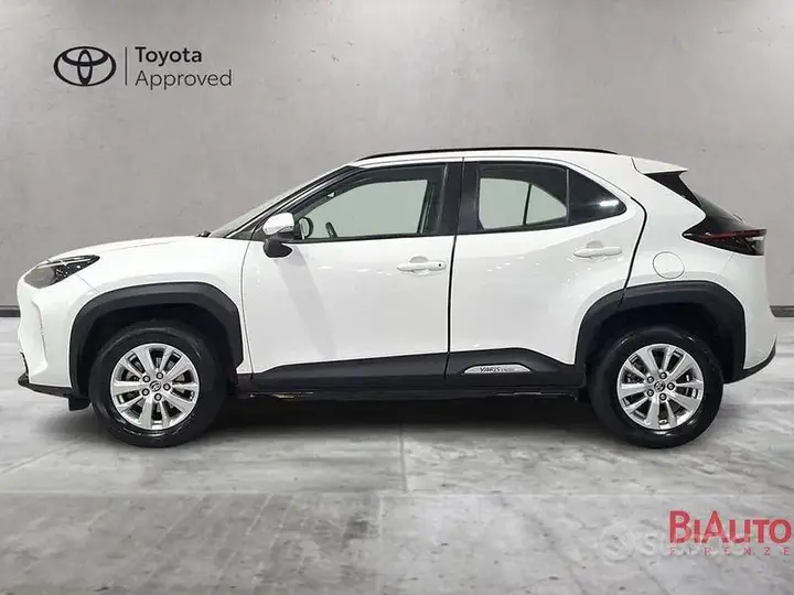 Toyota Yaris Cross 2023 photo 3