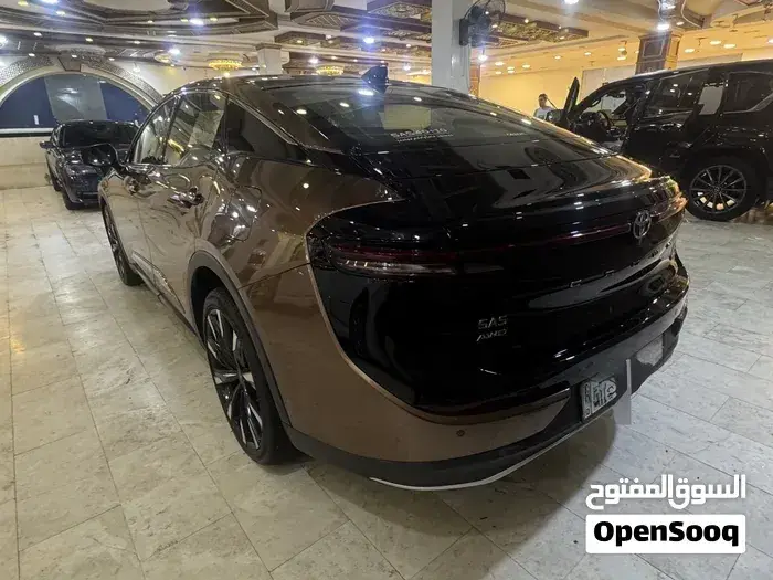 Toyota Crown 2023 photo 2