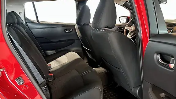 Nissan Leaf 2023 photo 5