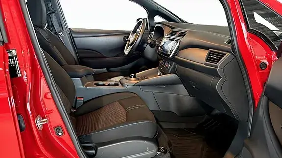 Nissan Leaf 2023 photo 3