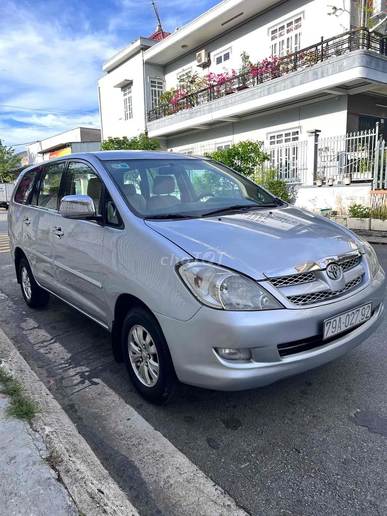 Toyota Innova 2008 photo 2