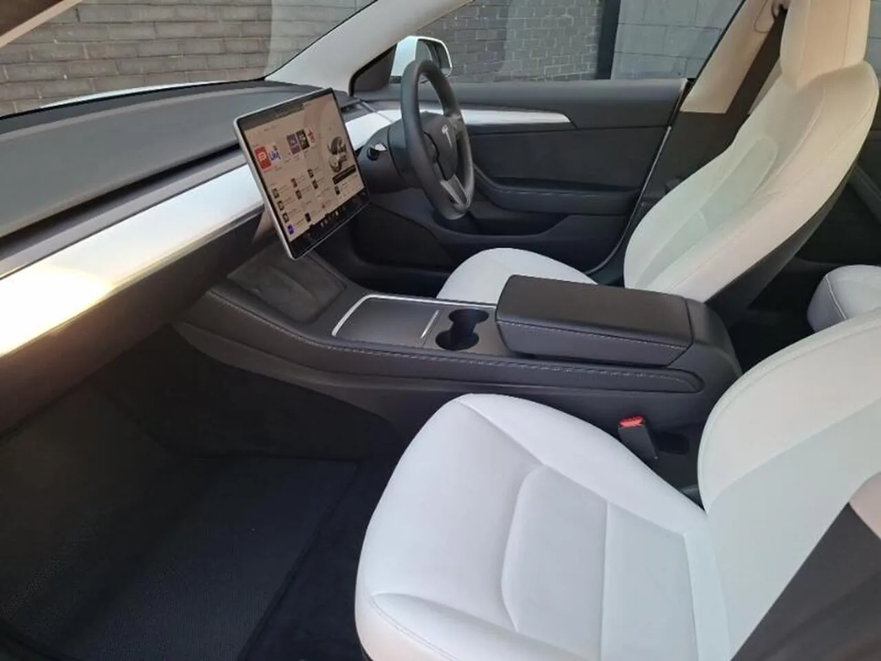 Tesla Model 3 2022 photo 5