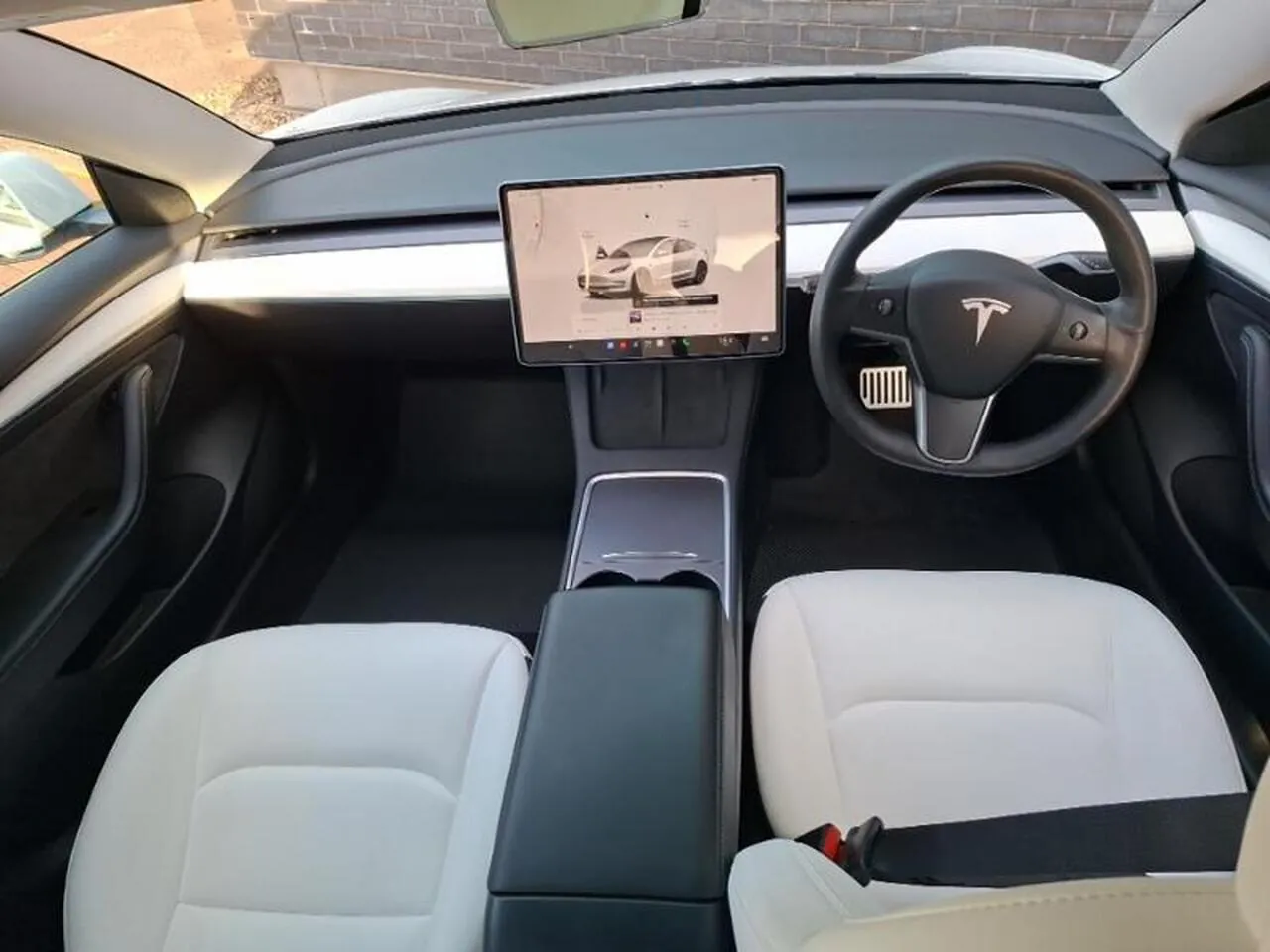 Tesla Model 3 2022 photo 3