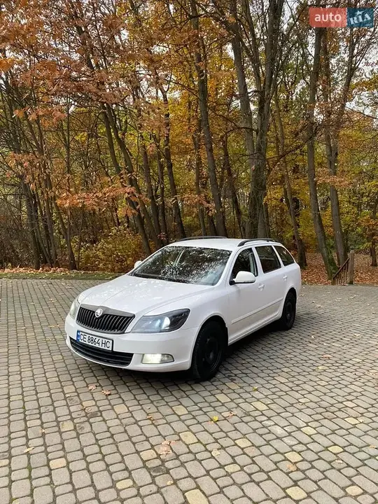 Skoda Octavia 2010 photo 3