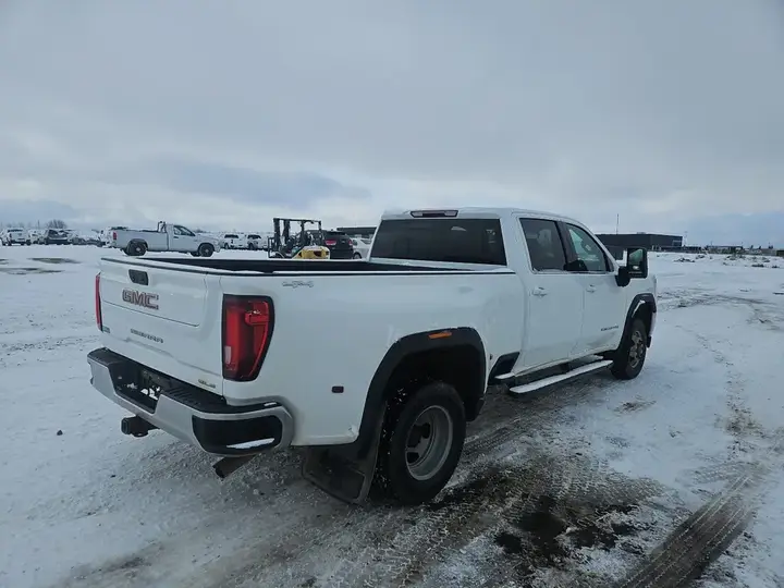 GMC Sierra 3500Hd 2022 photo 3