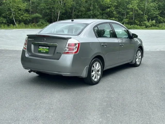Nissan Sentra 2011 photo 4