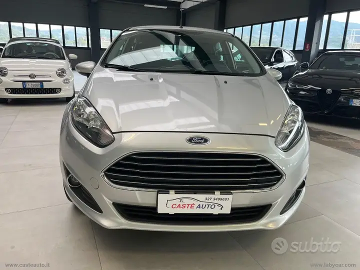 Ford Fiesta 2015 photo 2