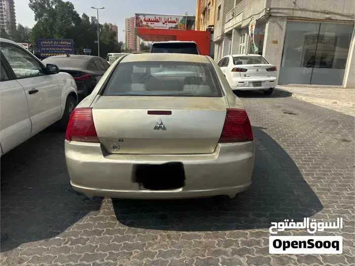Mitsubishi Galant 2008 photo 2