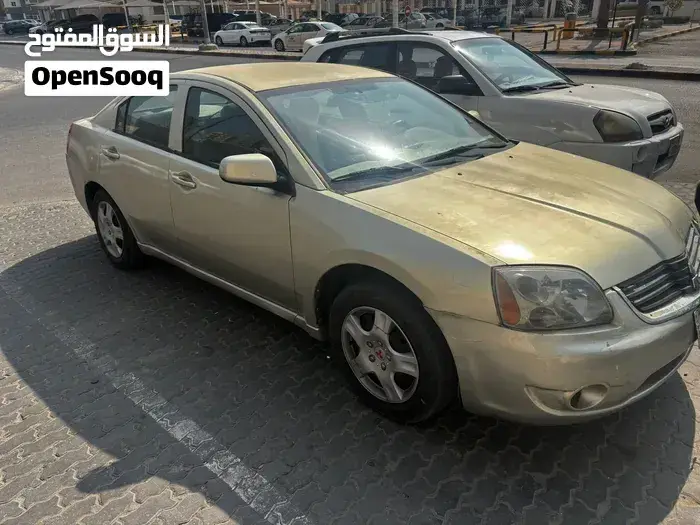 Mitsubishi Galant