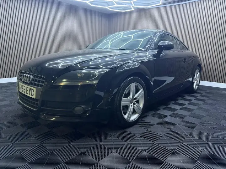 Audi Tt 2009 photo 4