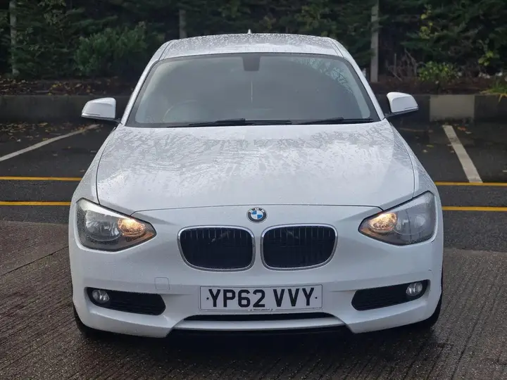 BMW 1 Series 2012 photo 2