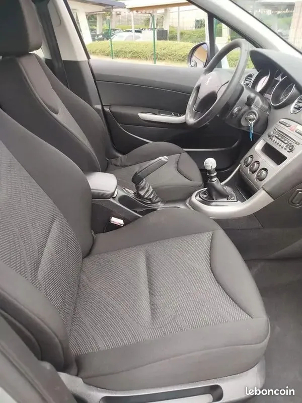 Peugeot 308 2012 photo 4