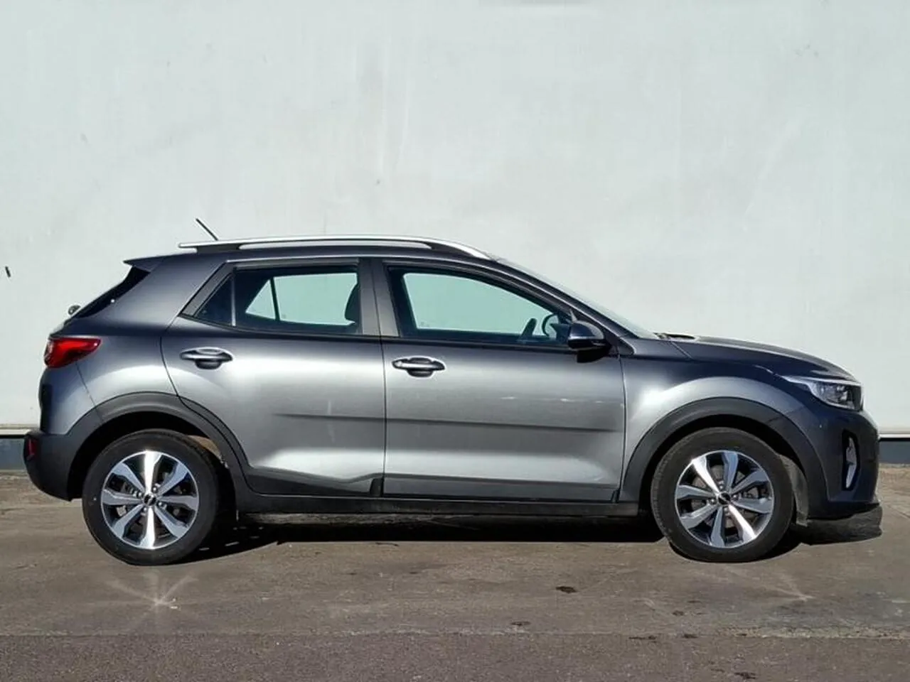 Kia Stonic 2023 photo 4