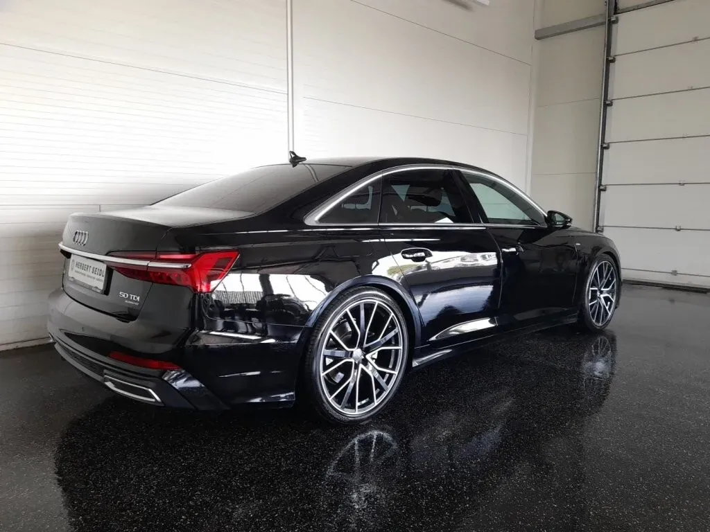 Audi A6 2018 photo 2