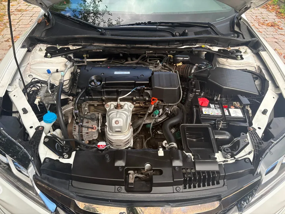 Honda Accord 2017 photo 5