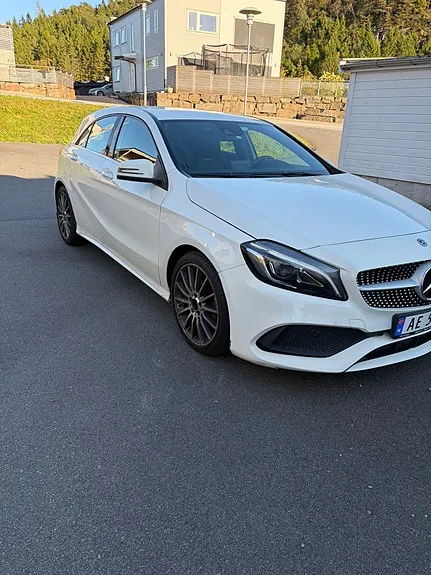 Mercedes-Benz A180 2017 photo 3