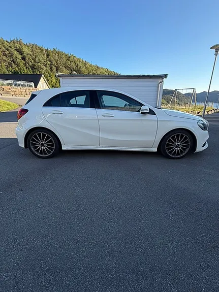 Mercedes-Benz A180 2017 photo 4