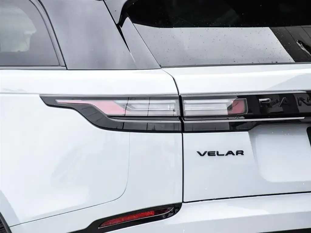 Land Rover Range Rover Velar 2026 photo 5