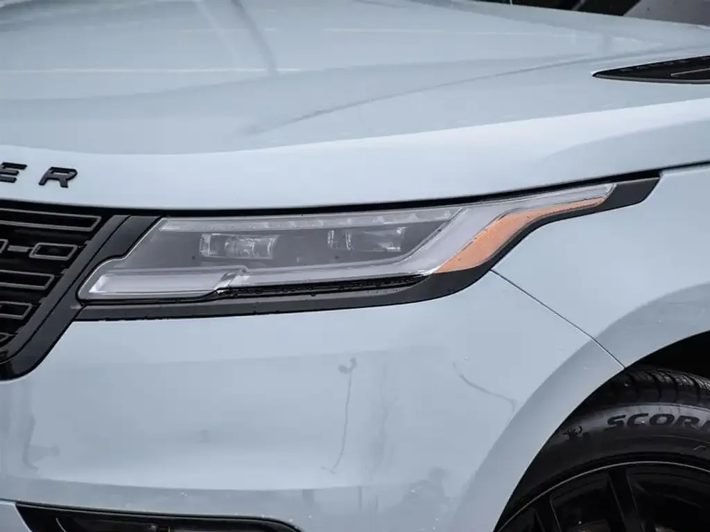Land Rover Range Rover Velar 2026 photo 2