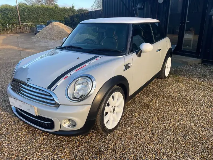 Mini Cooper 2012 photo 3
