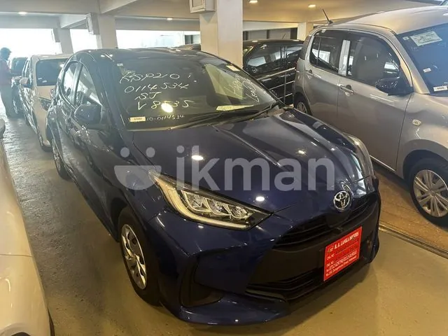 Toyota Yaris 2023 photo 2