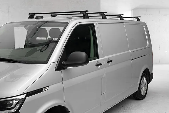 Volkswagen Transporter 2021 photo 2