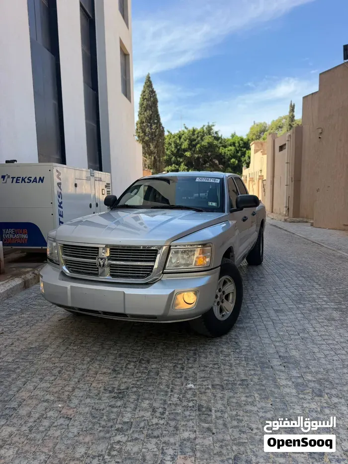 Dodge Dakota 2005 photo 2