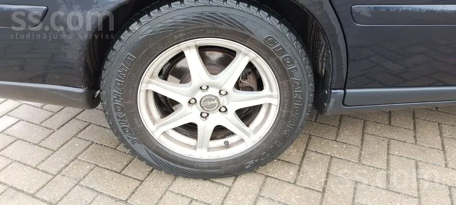 Volvo V70 2004 photo 4