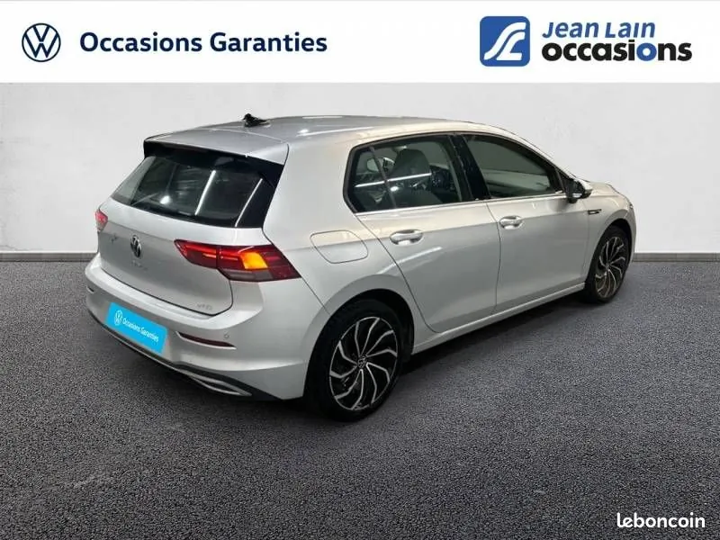 Volkswagen Golf 2023 photo 2