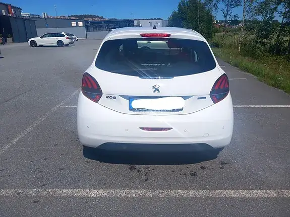 Peugeot 208 2016 photo 4