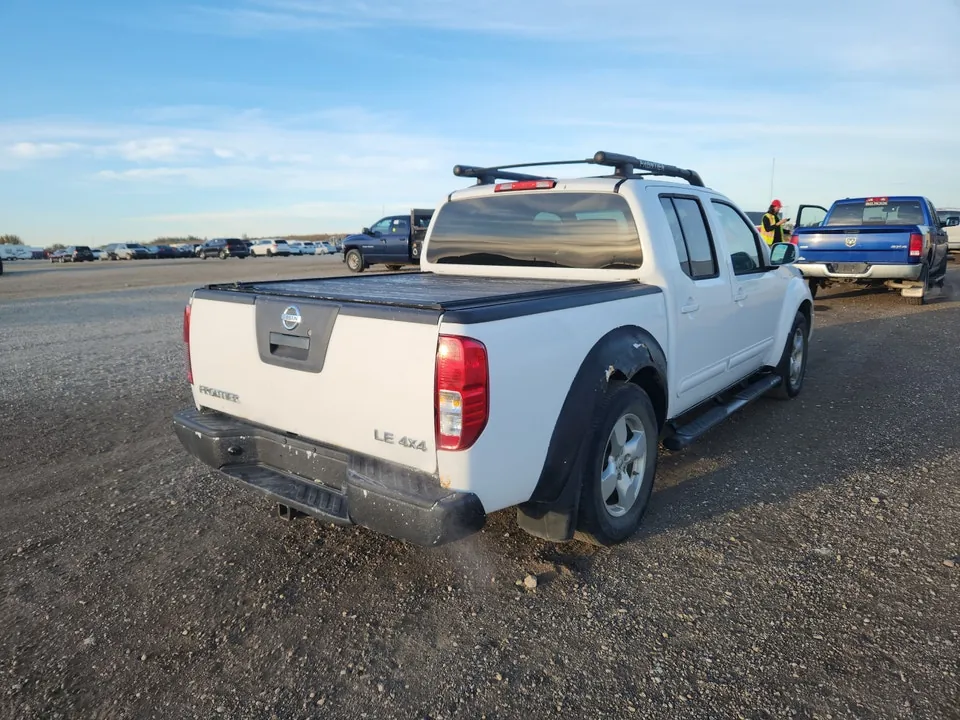 Nissan Frontier 2006 photo 3