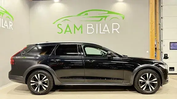 Volvo V90 Cross Country 2023 photo 2