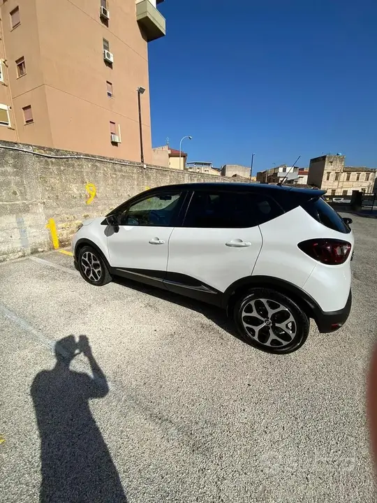 Renault Captur 2019 photo 2