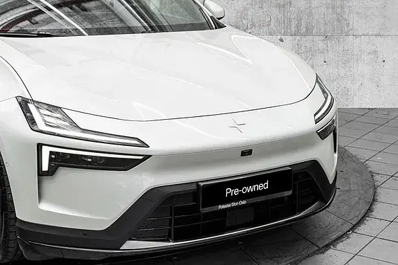 Polestar 4 2025 photo 2