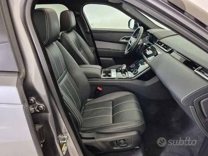 Land Rover Velar 2023 photo 3