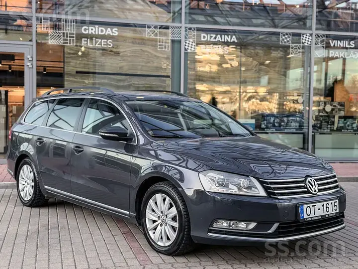Volkswagen Passat 2012 photo 5