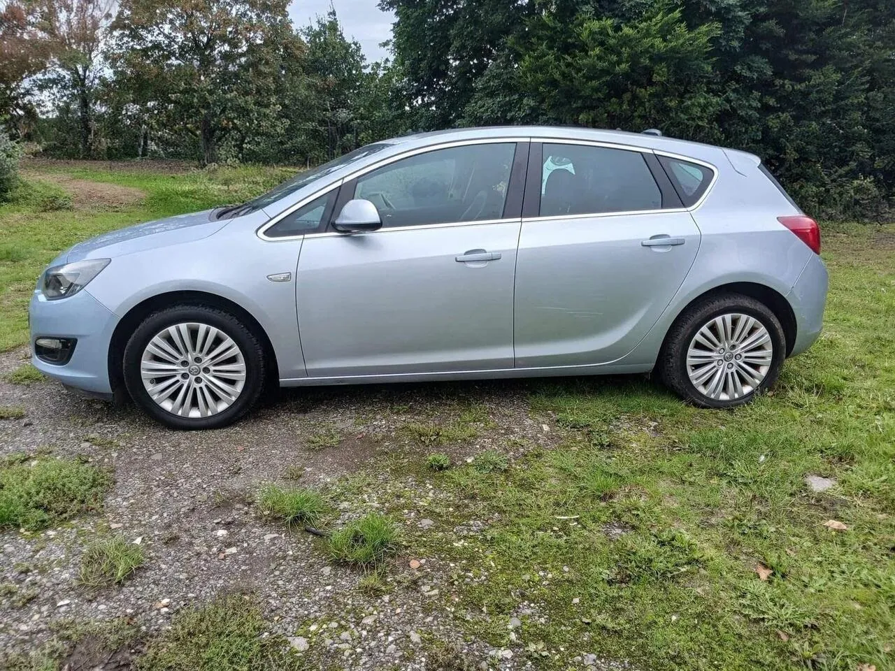 Vauxhall Astra 2015 photo 3