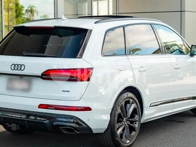Audi Q7 2026 photo 2