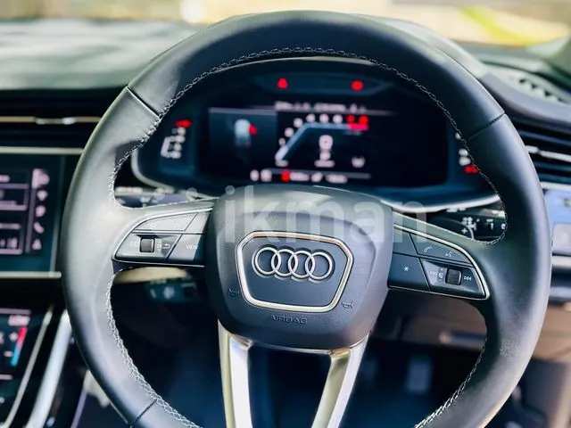 Audi Q7 2026 photo 4