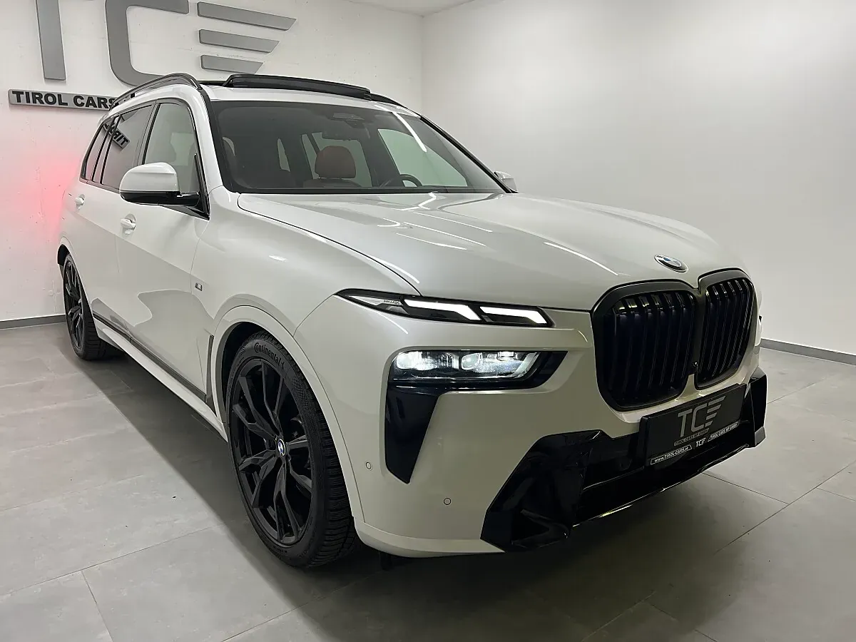 BMW X7 2022 photo 2
