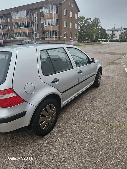 Volkswagen Golf Iv 2003 photo 2