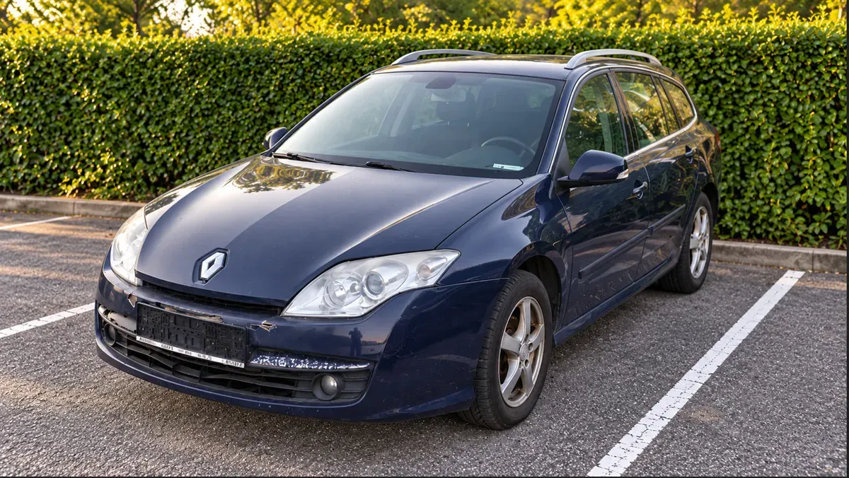Renault Laguna 2008 photo 2