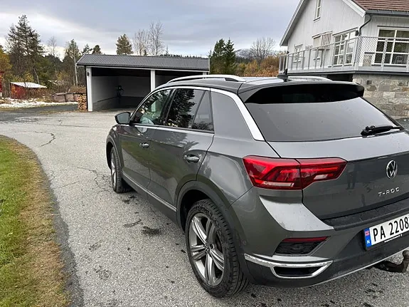Volkswagen T-Roc 2021 photo 3