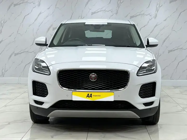 Jaguar E-Pace 2019 photo 5