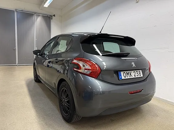 Peugeot 208 2014 photo 4