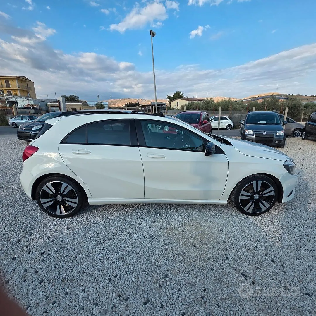 Mercedes-Benz A 200 2014 photo 4