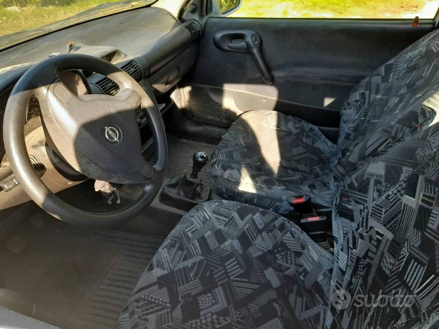 Opel Corsa 1999 photo 2
