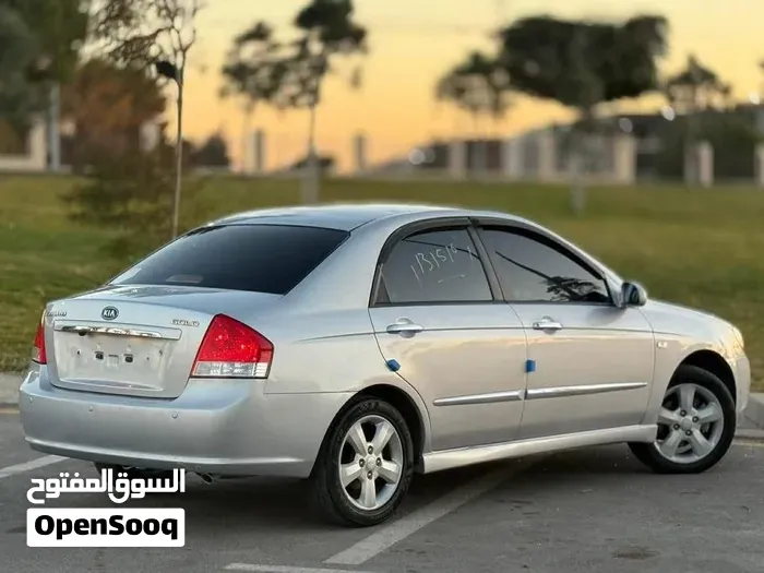 Kia Cerato 2007 photo 2