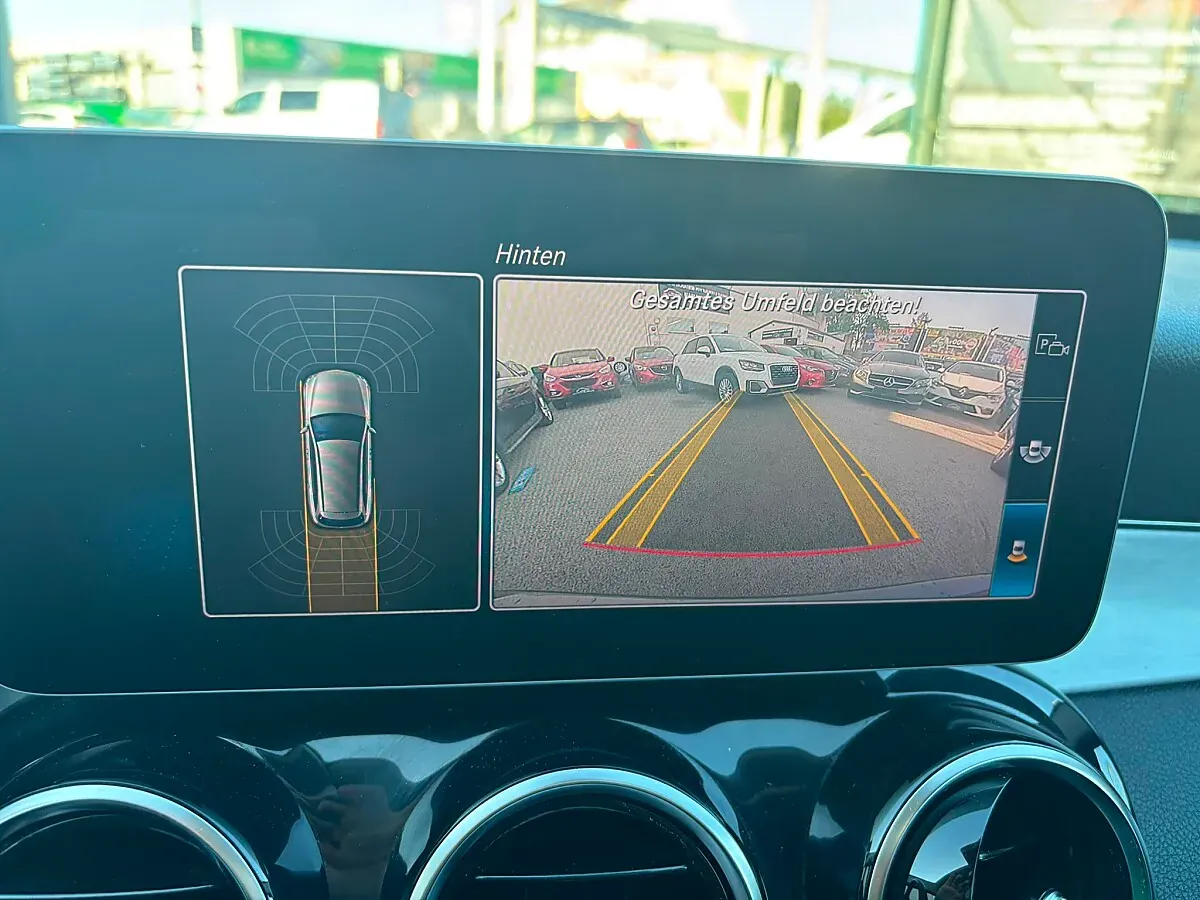 Mercedes-Benz C-Class 2019 photo 4