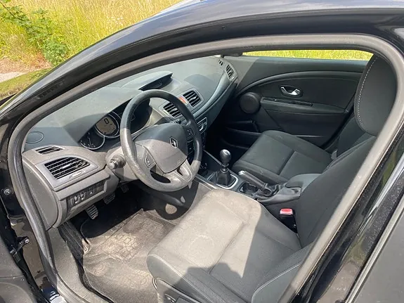 Renault Megane Iii 2011 photo 5